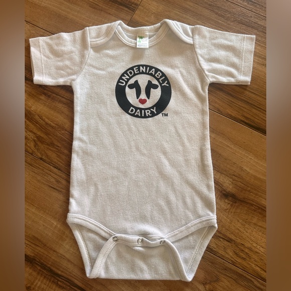 UDA baby onesie - Picture 1 of 2